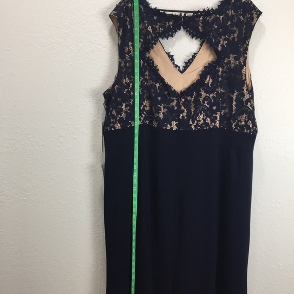 Eliza J Sleeveless Lace Bodice Trumpet Formal Gown - Picture 10 of 16